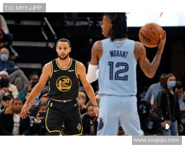 2016年勇士队与灰熊队激战回顾:精彩瞬间与战术分析 2016年勇士队与灰熊队激战回顾:精彩瞬间与战术分析